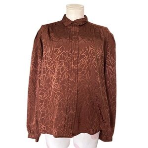 Vintage leaf print Metallic Copper button down blouse. 16